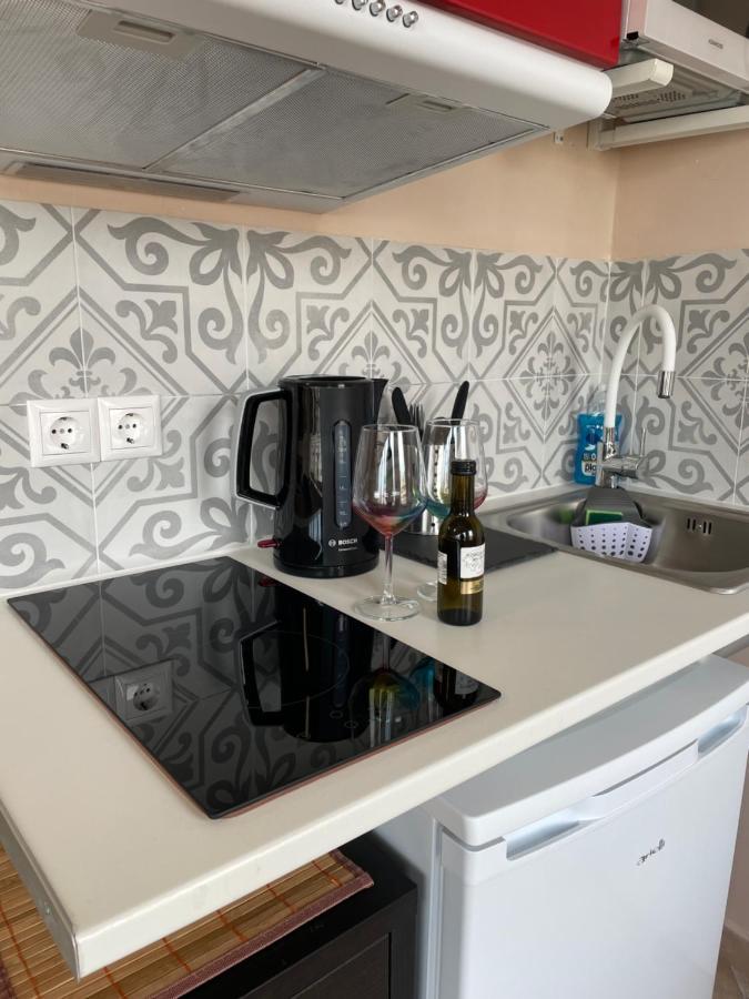 Cozy Apartment In Heart Athens Near Metro Fix 100M Bagian luar foto