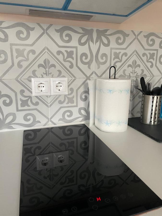 Cozy Apartment In Heart Athens Near Metro Fix 100M Bagian luar foto