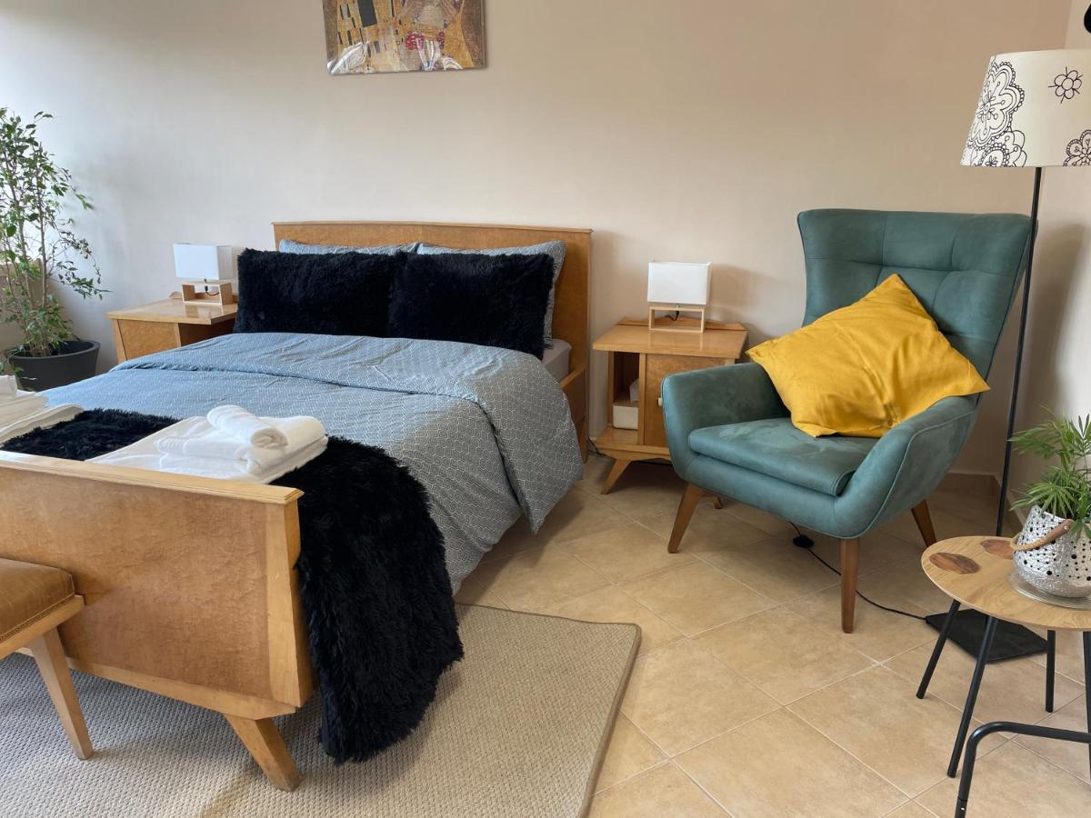Cozy Apartment In Heart Athens Near Metro Fix 100M Bagian luar foto