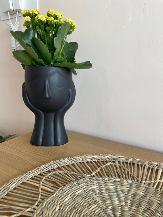 Cozy Apartment In Heart Athens Near Metro Fix 100M Bagian luar foto